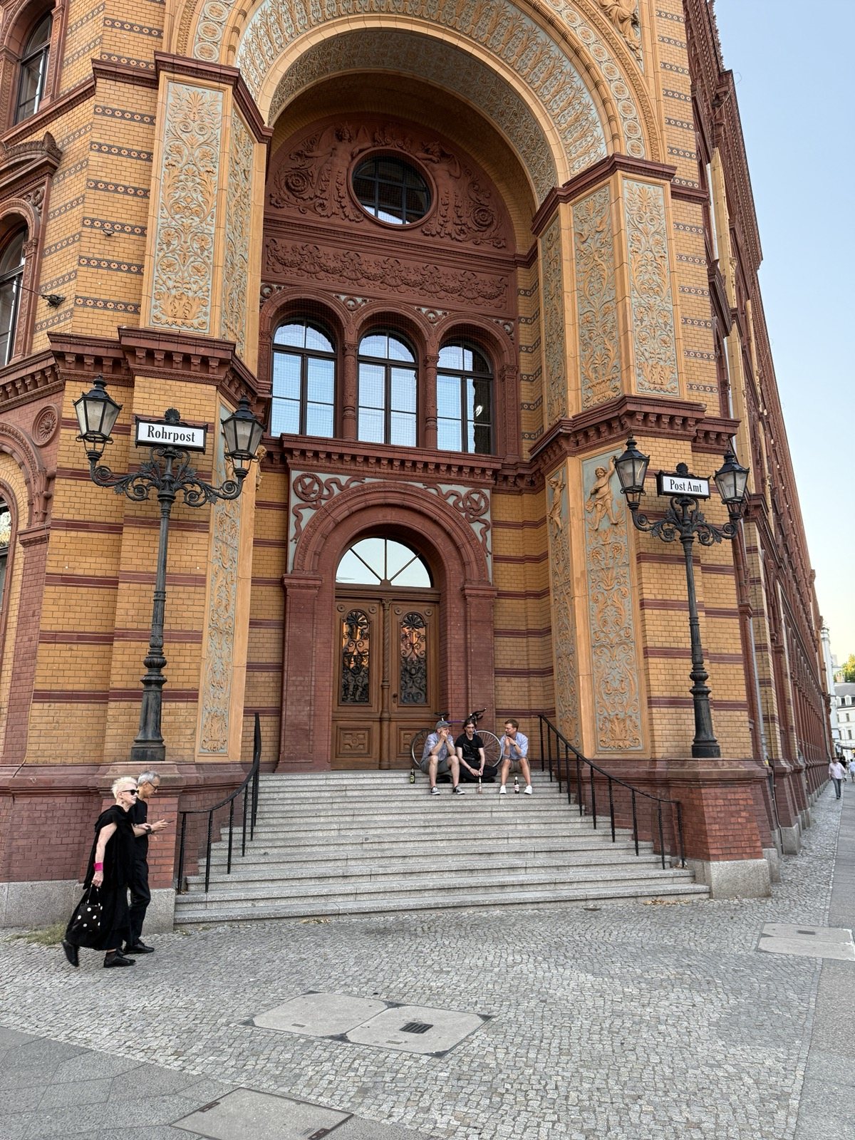 Historisches Portal im Kiez